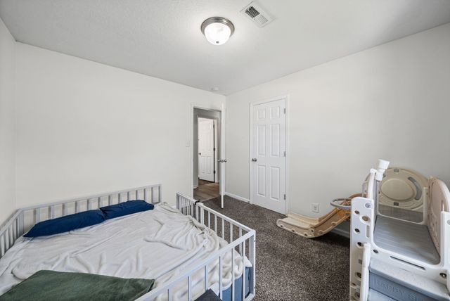949 Hugh Hunter Rd, Oak Grove, KY 42262
