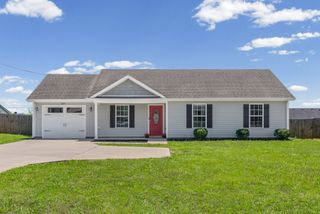 949 Hugh Hunter Rd, Oak Grove, KY 42262