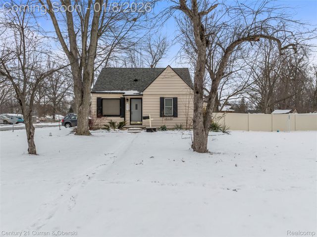 28854 Hennepin, Garden City, MI 48135