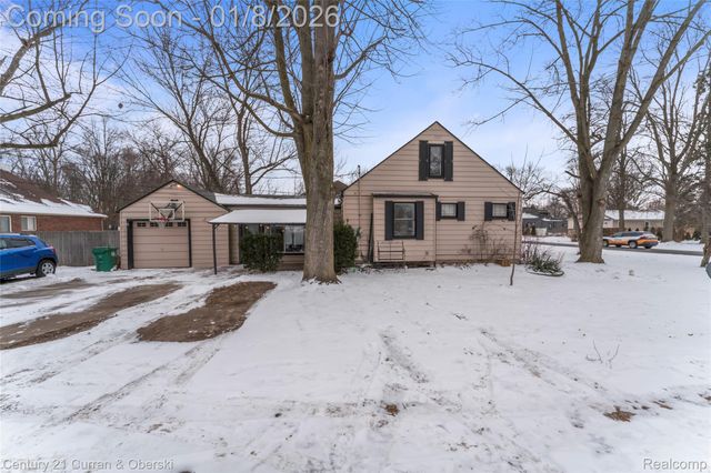 28854 Hennepin, Garden City, MI 48135