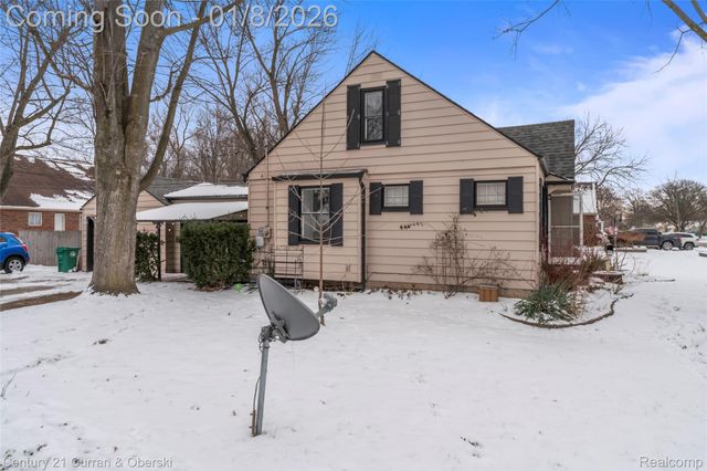 28854 Hennepin, Garden City, MI 48135