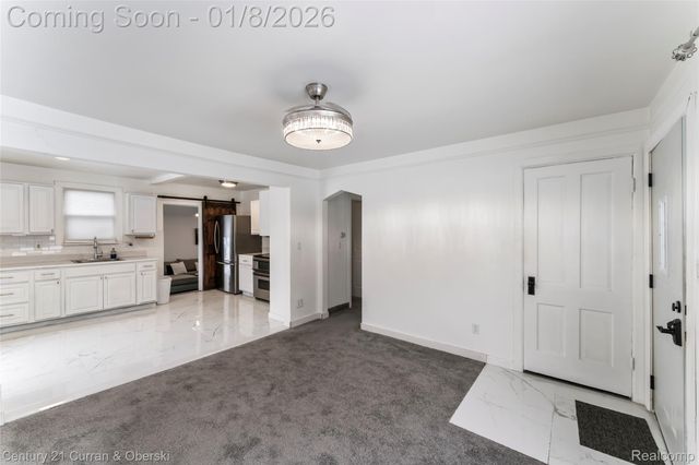 28854 Hennepin, Garden City, MI 48135