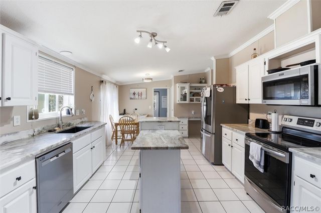 6457 N Zircon Point, Dunnellon, FL 34433