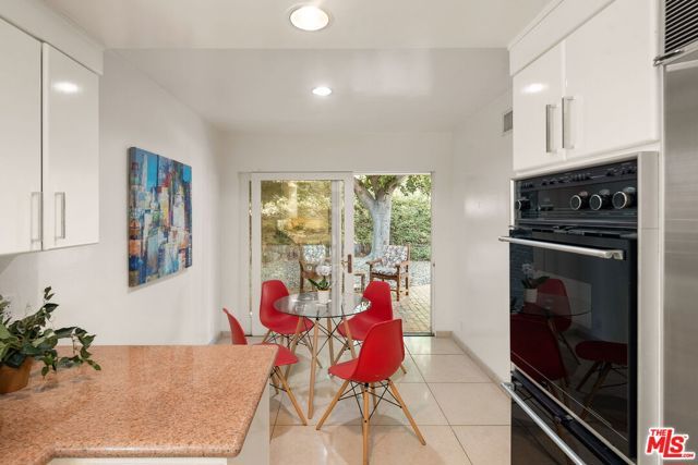 10853 Via Verona Street, Los Angeles, CA 90077