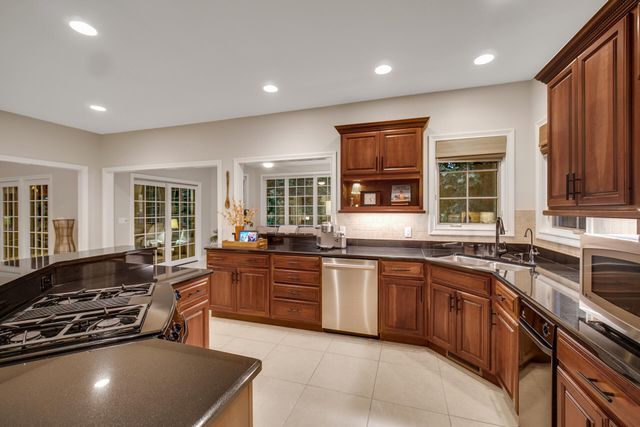 53 Braemar Drive, Valparaiso, IN 46385