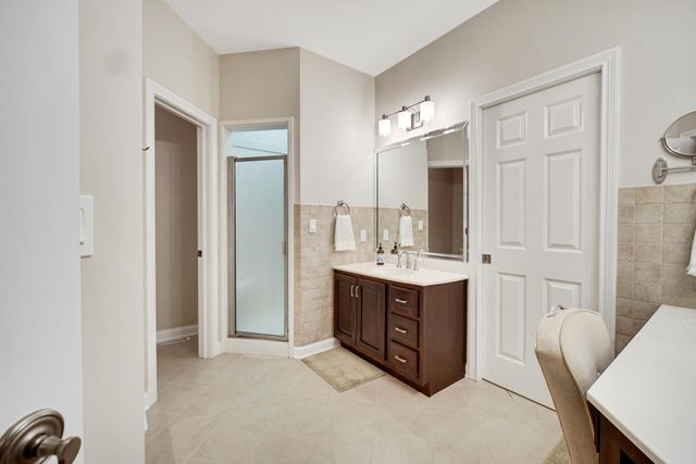 53 Braemar Drive, Valparaiso, IN 46385