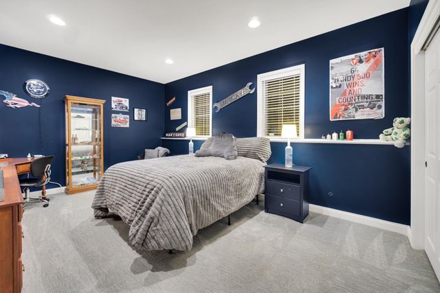 53 Braemar Drive, Valparaiso, IN 46385