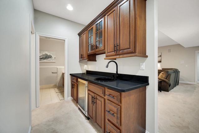 53 Braemar Drive, Valparaiso, IN 46385