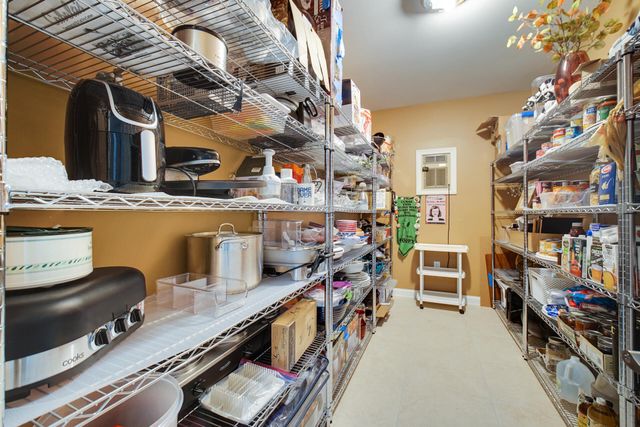 53 Braemar Drive, Valparaiso, IN 46385