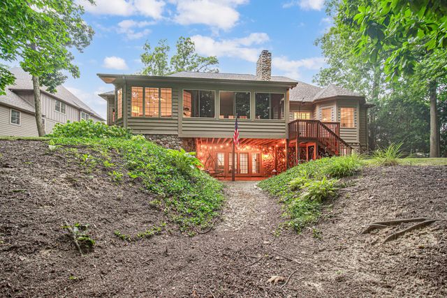 53 Braemar Drive, Valparaiso, IN 46385