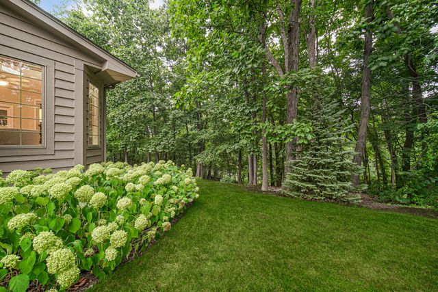 53 Braemar Drive, Valparaiso, IN 46385