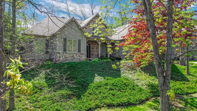 53 Braemar Drive, Valparaiso, IN 46385