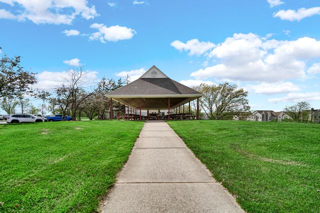 53 Braemar Drive, Valparaiso, IN 46385