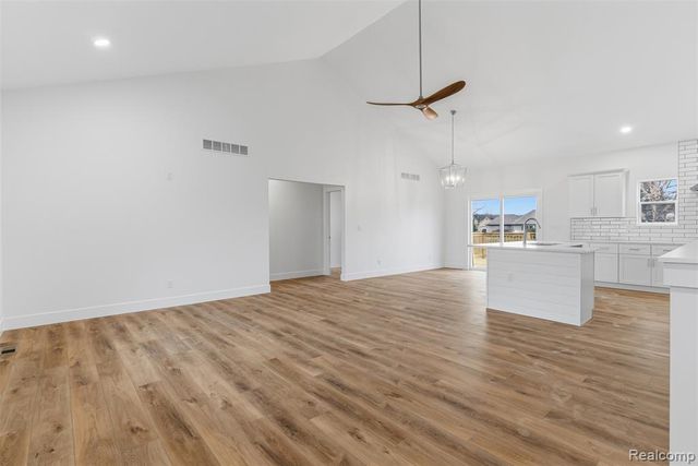 6344 Boulder Drive, Flushing, MI 48433