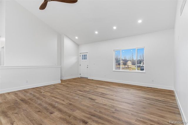 6344 Boulder Drive, Flushing, MI 48433