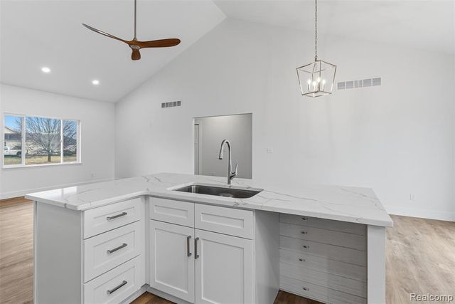 6344 Boulder Drive, Flushing, MI 48433