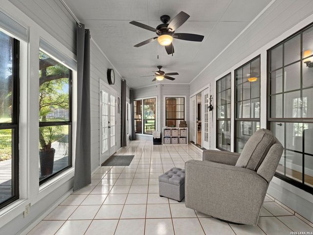 8638 CLASSIC OAKS LN, San Antonio, TX 78255