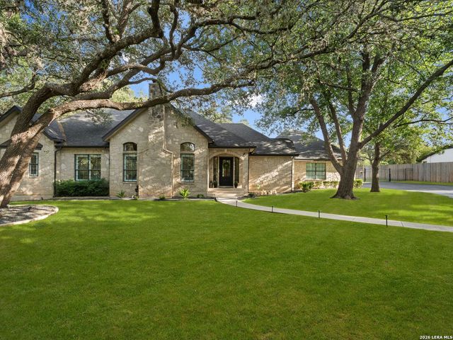 8638 CLASSIC OAKS LN, San Antonio, TX 78255