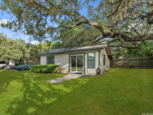 8638 CLASSIC OAKS LN, San Antonio, TX 78255