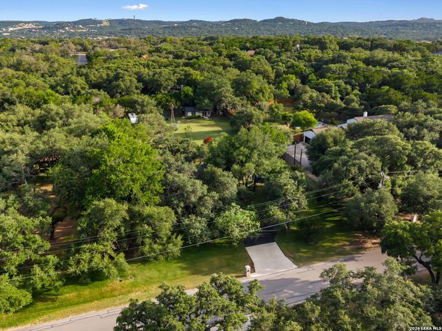 8638 CLASSIC OAKS LN, San Antonio, TX 78255