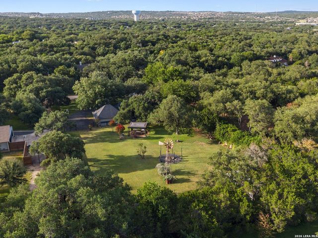 8638 CLASSIC OAKS LN, San Antonio, TX 78255