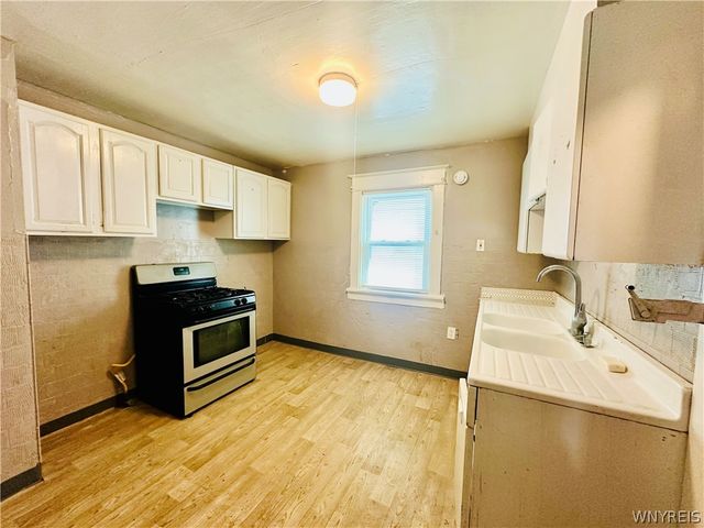 129 Clarence Avenue, Buffalo, NY 14215
