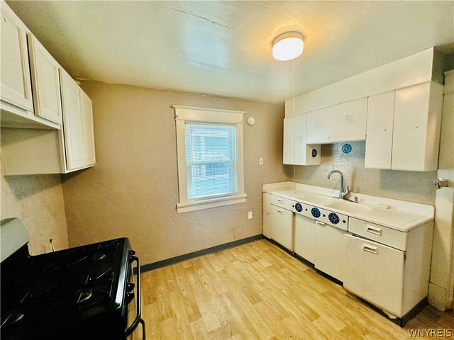 129 Clarence Avenue, Buffalo, NY 14215