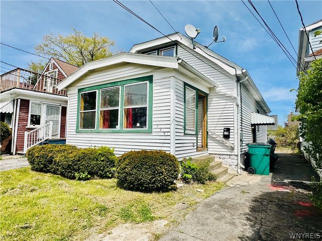 129 Clarence Avenue, Buffalo, NY 14215