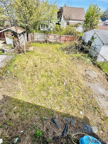 129 Clarence Avenue, Buffalo, NY 14215