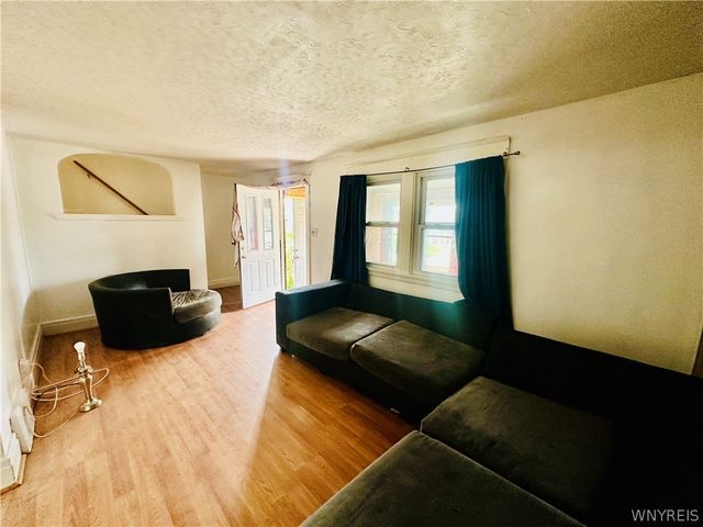 129 Clarence Avenue, Buffalo, NY 14215