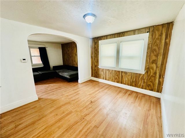 129 Clarence Avenue, Buffalo, NY 14215