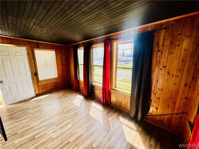 129 Clarence Avenue, Buffalo, NY 14215
