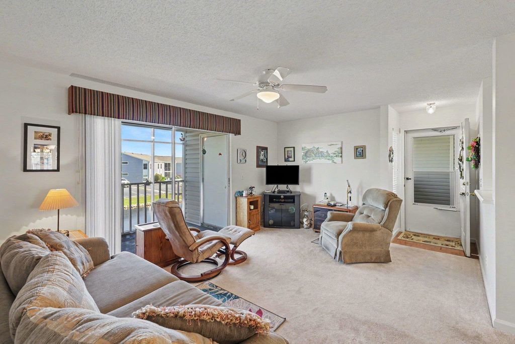 8861 Chandler Dr Apt F, Surfside Beach, SC 29575 — photo 2