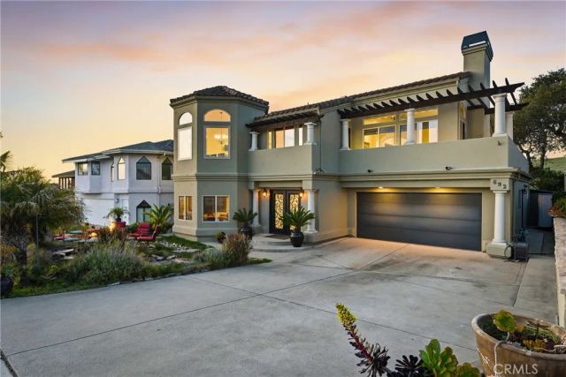 692 Shamrock, Pismo Beach, CA 93449