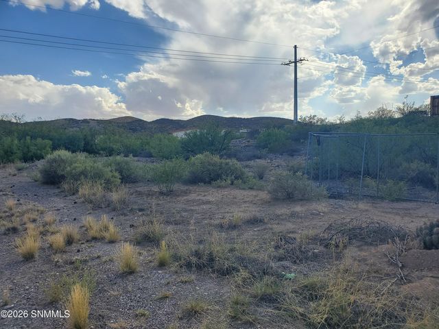 13882 N Valley Drive, Las Cruces, NM 88007