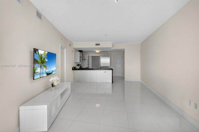 18201 Collins Avenue 2008, Sunny Isles Beach, FL 33160