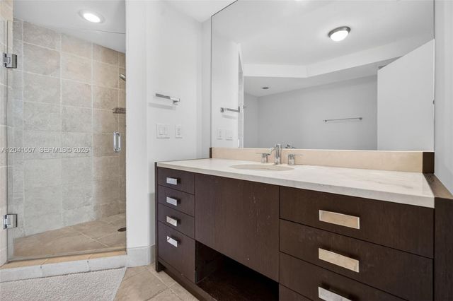 18201 Collins Avenue 2008, Sunny Isles Beach, FL 33160