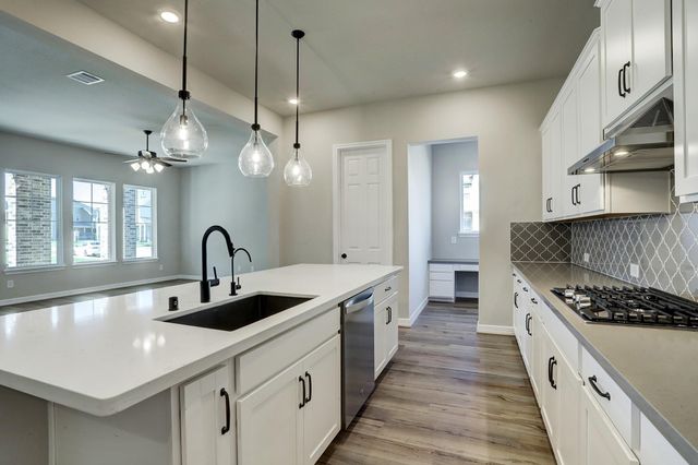 9522 Caddo Ridge Lane, Cypress, TX 77433