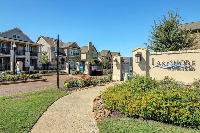 9522 Caddo Ridge Lane, Cypress, TX 77433