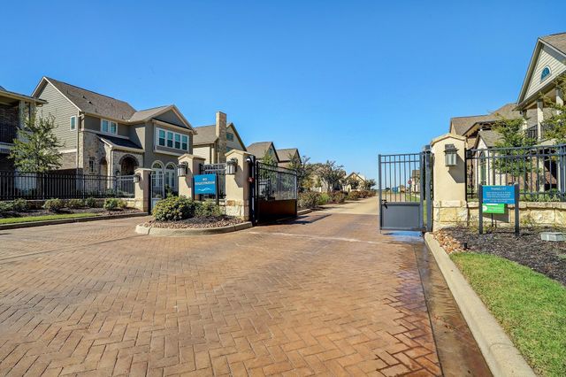 9522 Caddo Ridge Lane, Cypress, TX 77433