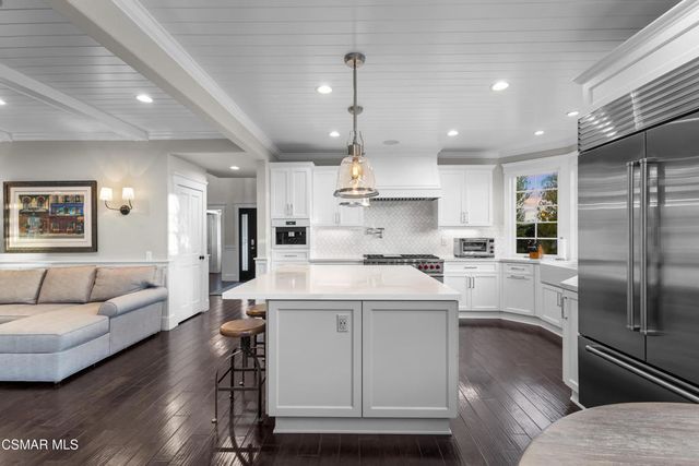 5545 Bromely Drive, Oak Park, CA 91377