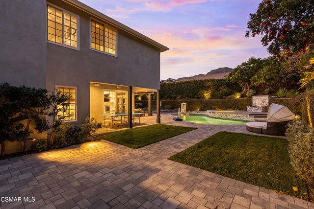 5545 Bromely Drive, Oak Park, CA 91377