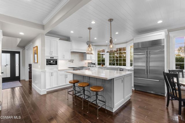 5545 Bromely Drive, Oak Park, CA 91377