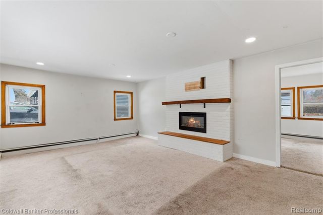 2380 Rolandale, West Bloomfield, MI 48324