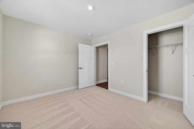 54 NORFOLK LN, Martinsburg, WV 25405