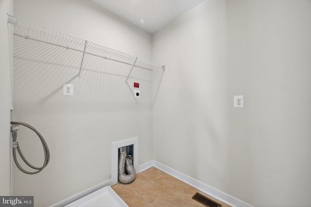 54 NORFOLK LN, Martinsburg, WV 25405