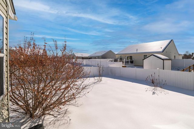 54 NORFOLK LN, Martinsburg, WV 25405