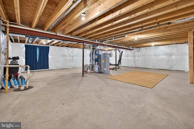 54 NORFOLK LN, Martinsburg, WV 25405