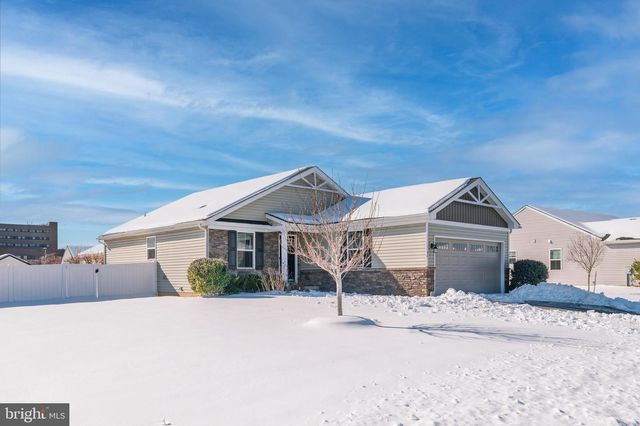 54 NORFOLK LN, Martinsburg, WV 25405