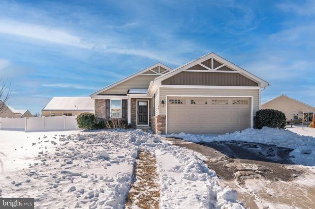 54 NORFOLK LN, Martinsburg, WV 25405